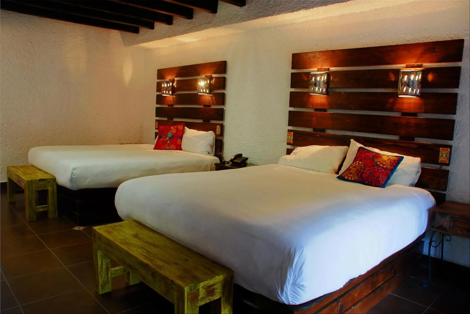 Las Rocas Resort And Spa