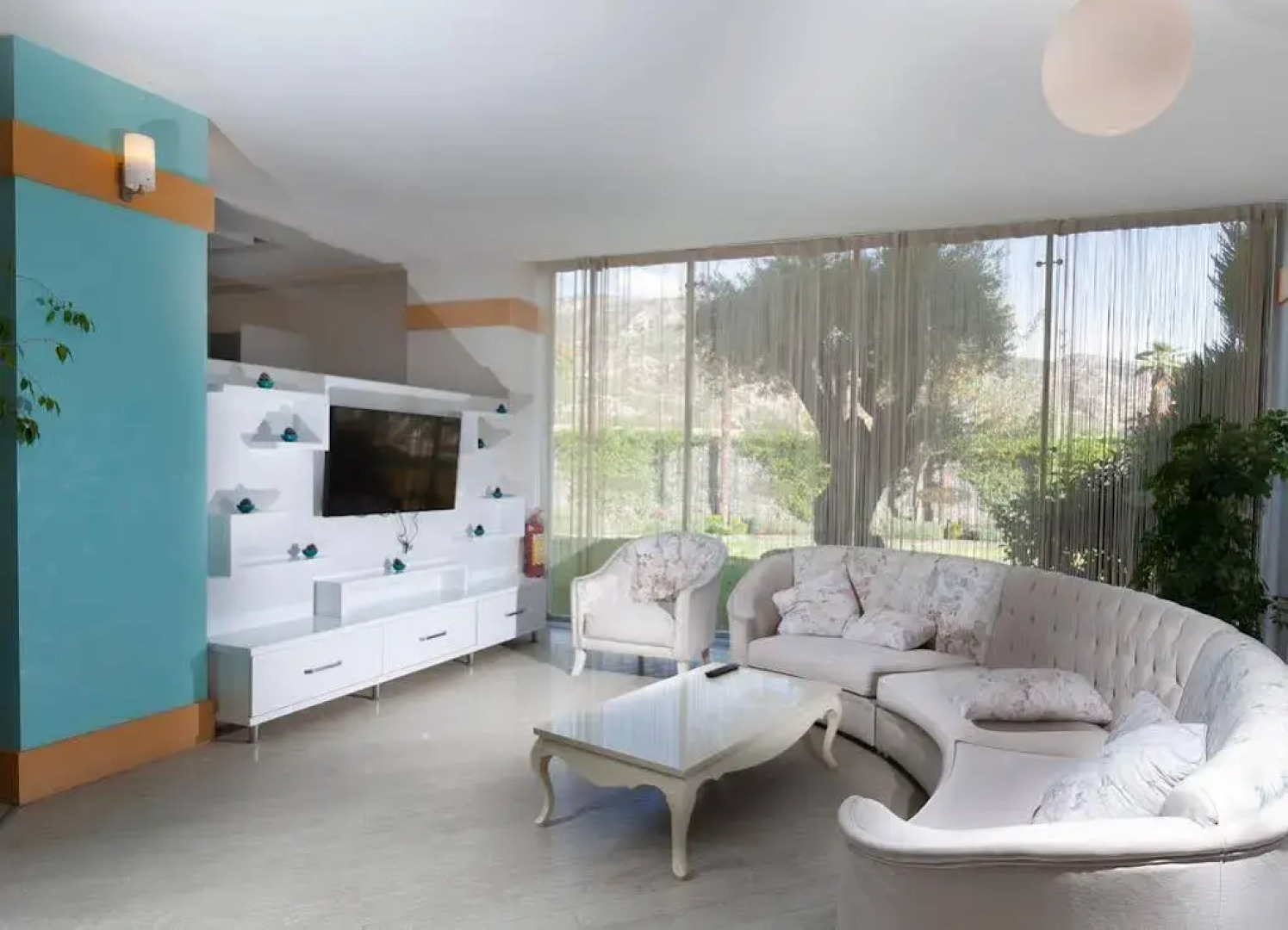 Larina Ninova Thermal SPA & Hotel