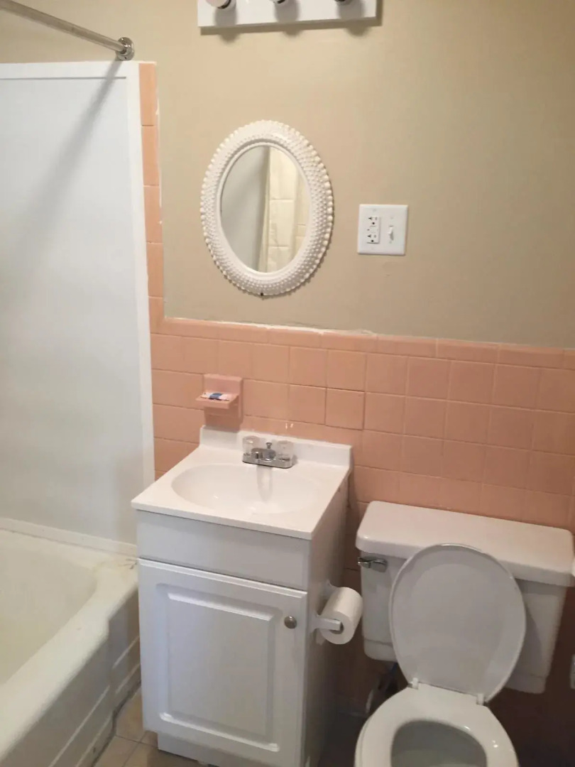 Suburban's  Lavilla Inn