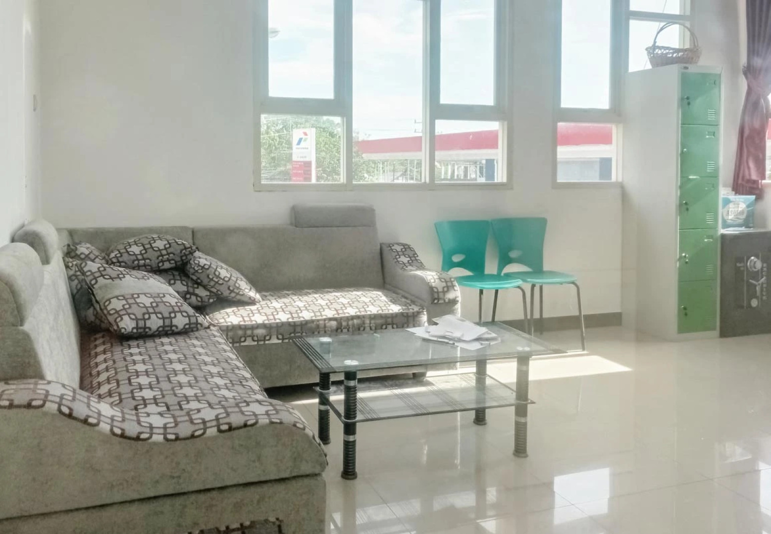 Grand Kencana Guesthouse near Wisata Bahari Lamongan