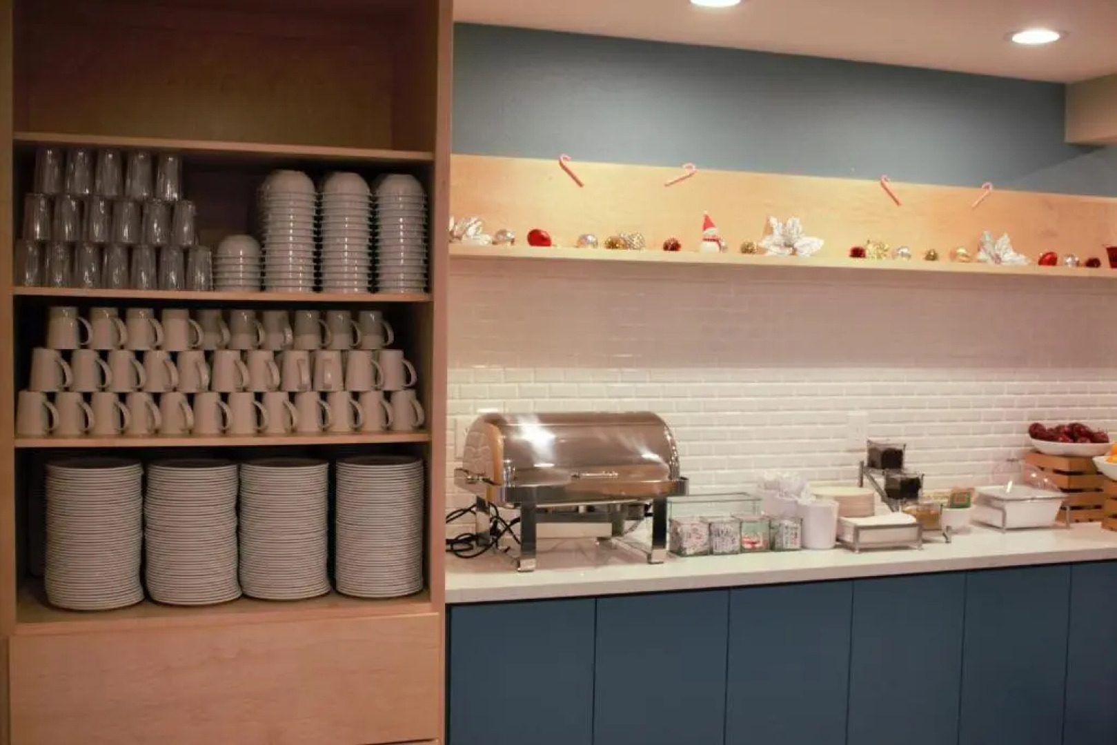 Country Inn & Suites by Radisson, Monterey Beachfront-Marina, CA