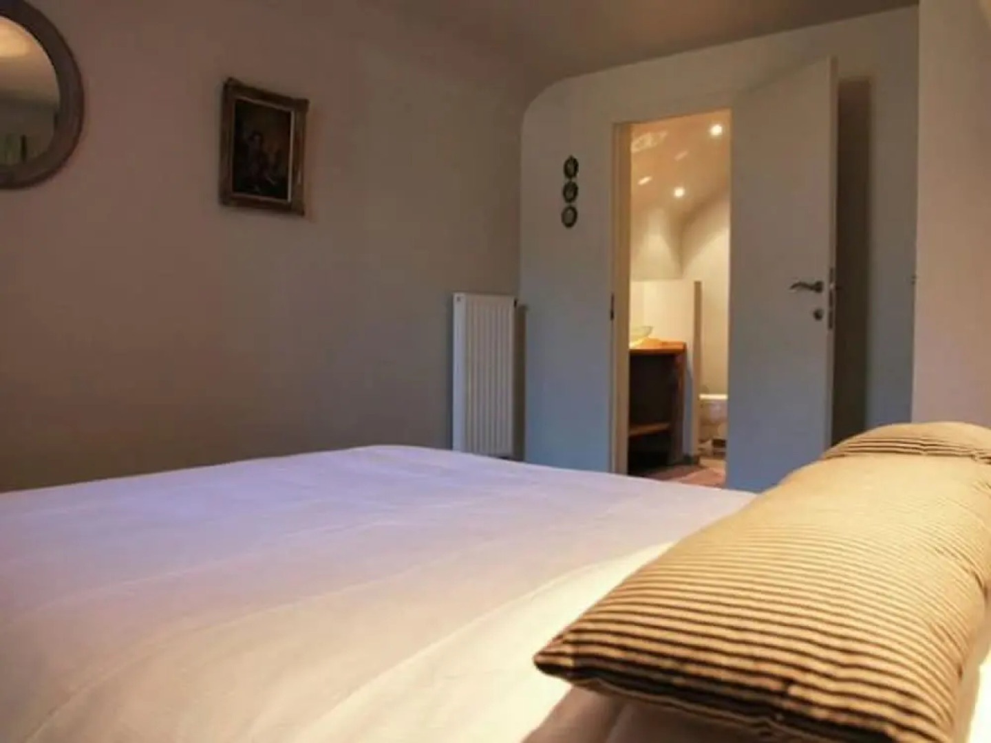 Spacious Holiday Home in Marche-en-famenne With Pool