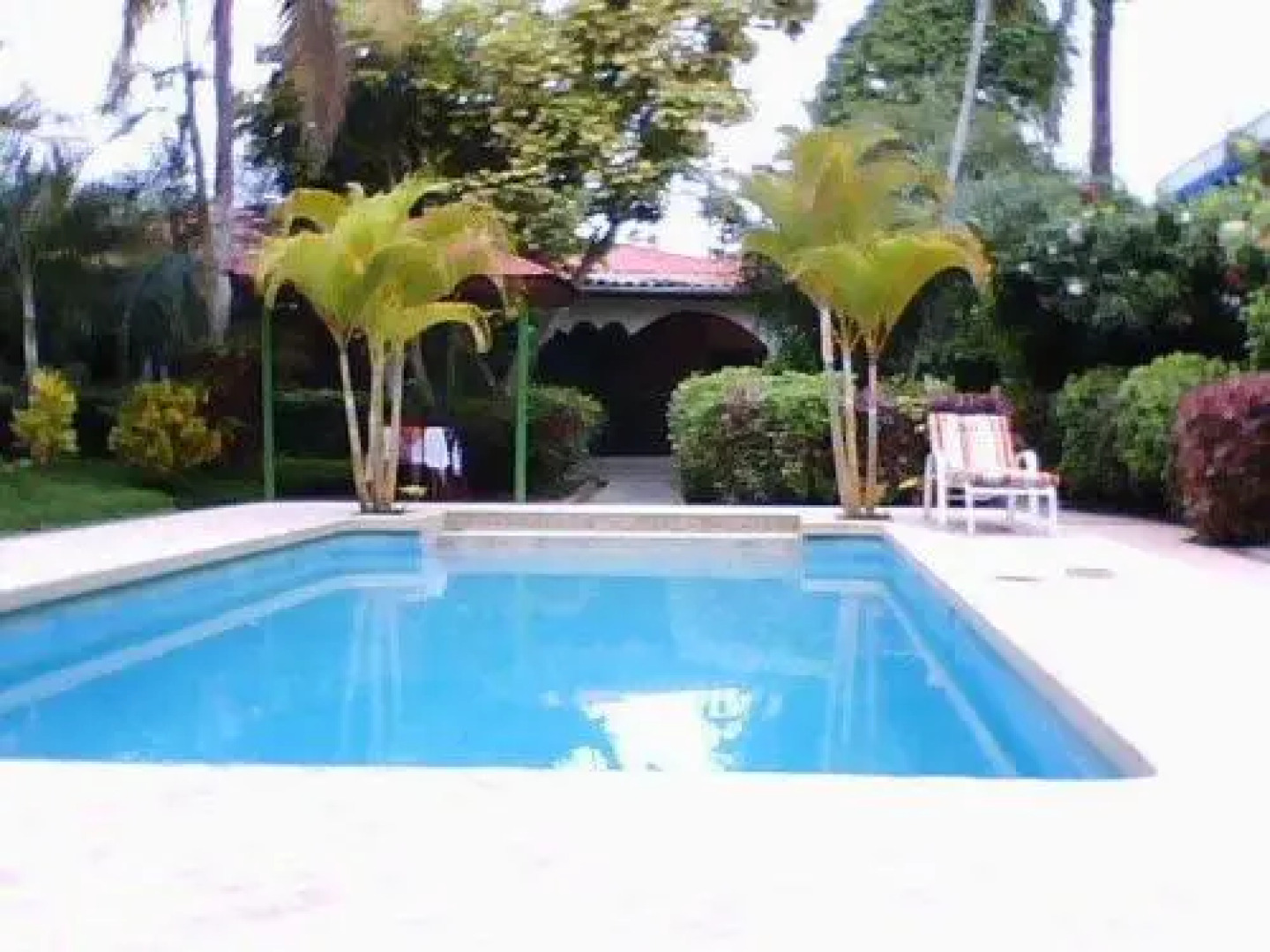 Amazon Fantasy Hotel