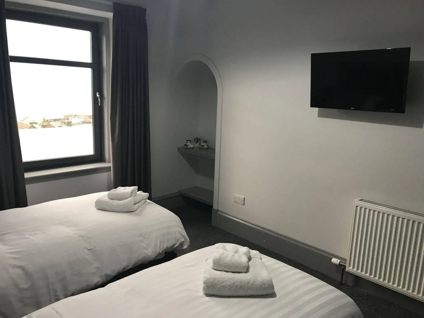 The Knowes Hotel & Restaurant