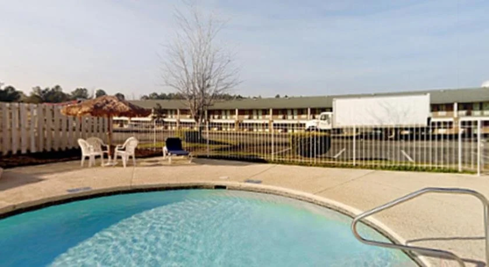 Daybreak Suites Extended Stay - Dothan