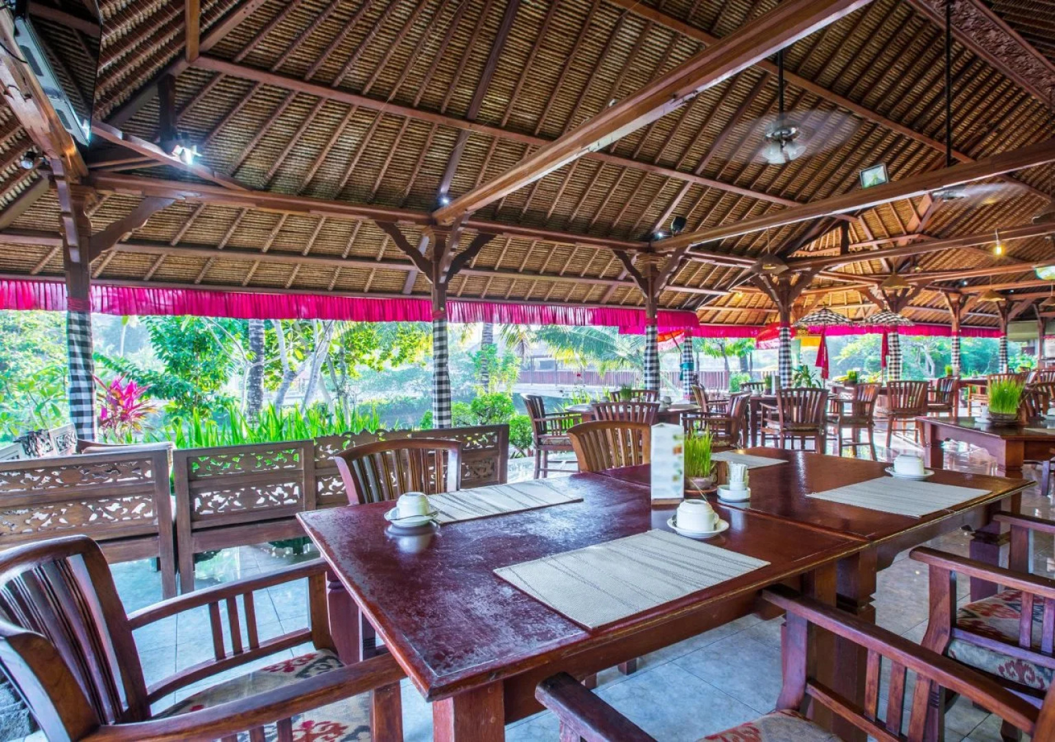 Santi Mandala Villa & Spa