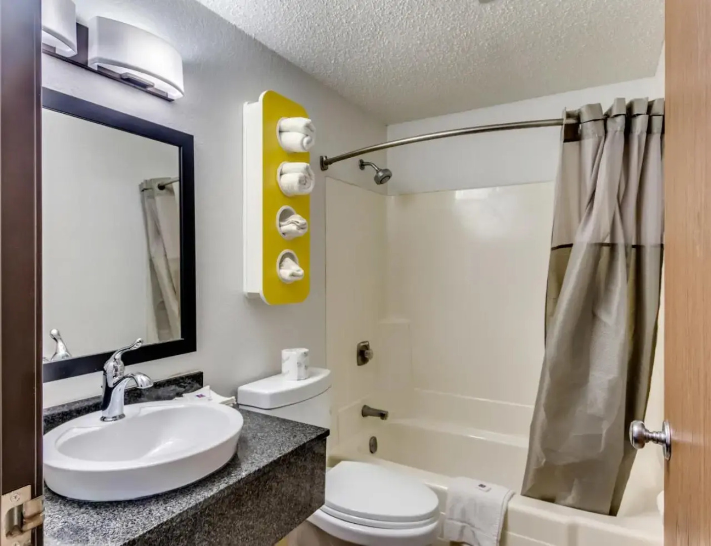 Super 8 Albert Lea Mn