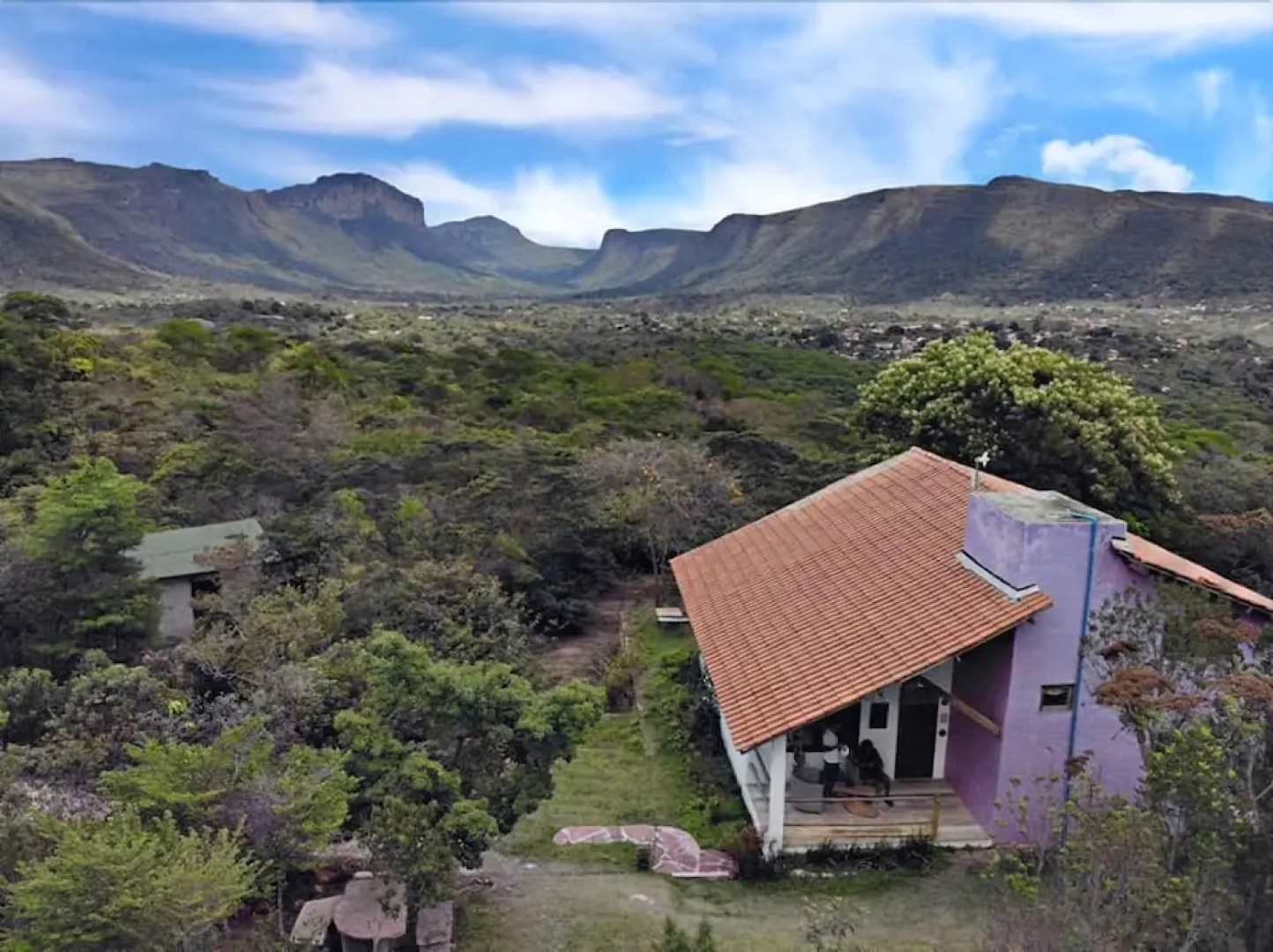 Lilás Hospedaria do Vale