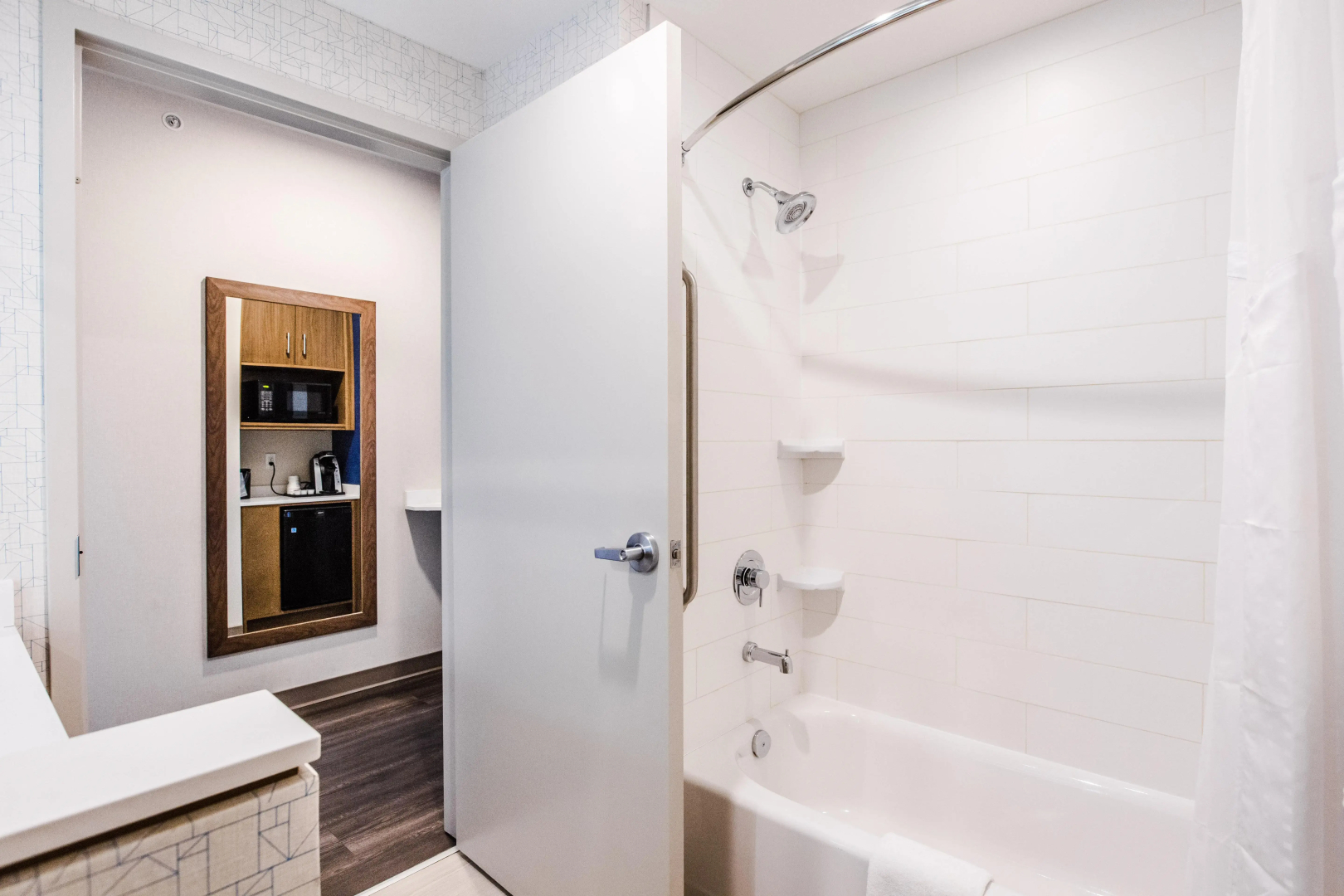 Holiday Inn Express & Suites West Edmonton - Mall Area by IHG