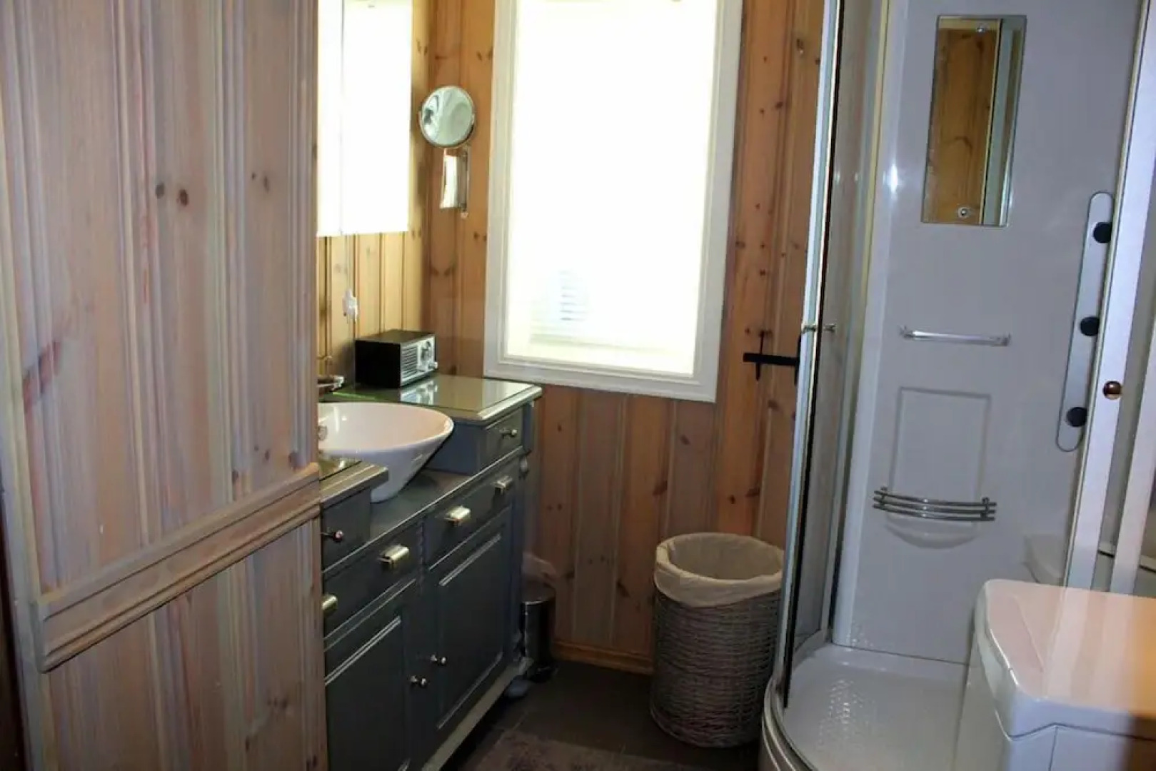 Kvitebjørn Cabin - Ål