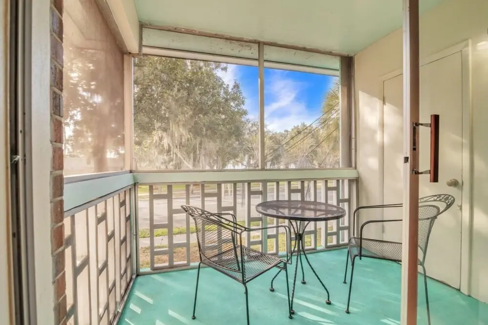 Charming 1br Apt In Eustis! 1 Bedroom Apts by RedAwning