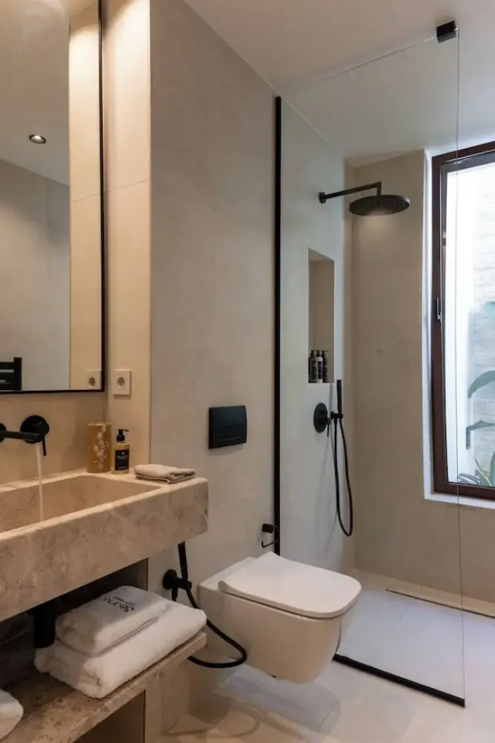 Seanatra Luxury Villas