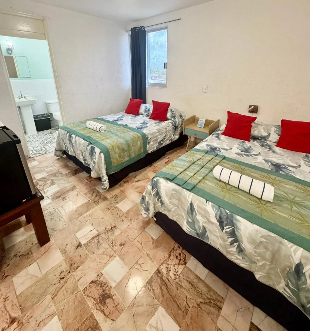 Capital O Farallon Inn