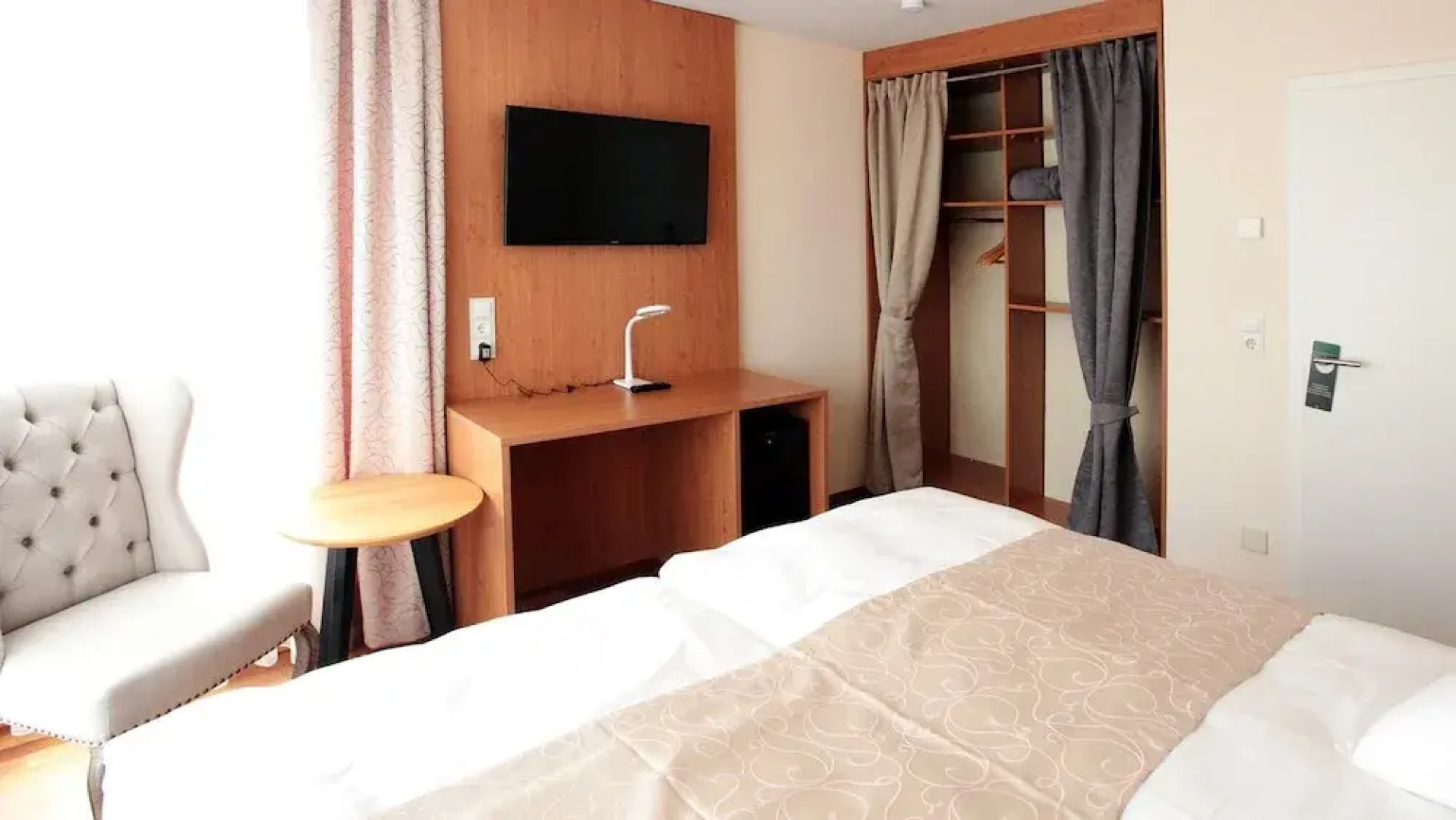 Lamex Inn Hotel And Restaurant