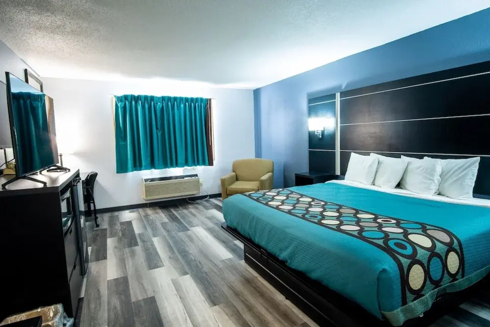 Asteria Inn And Suites