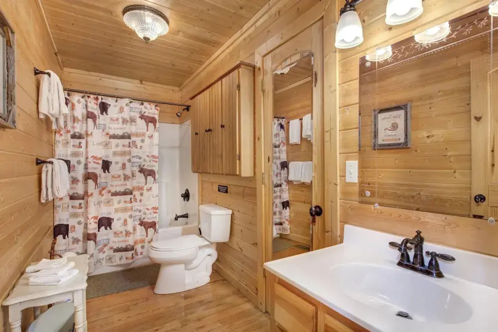 Woodland Wonder w/ Hot Tub and Pool Table!