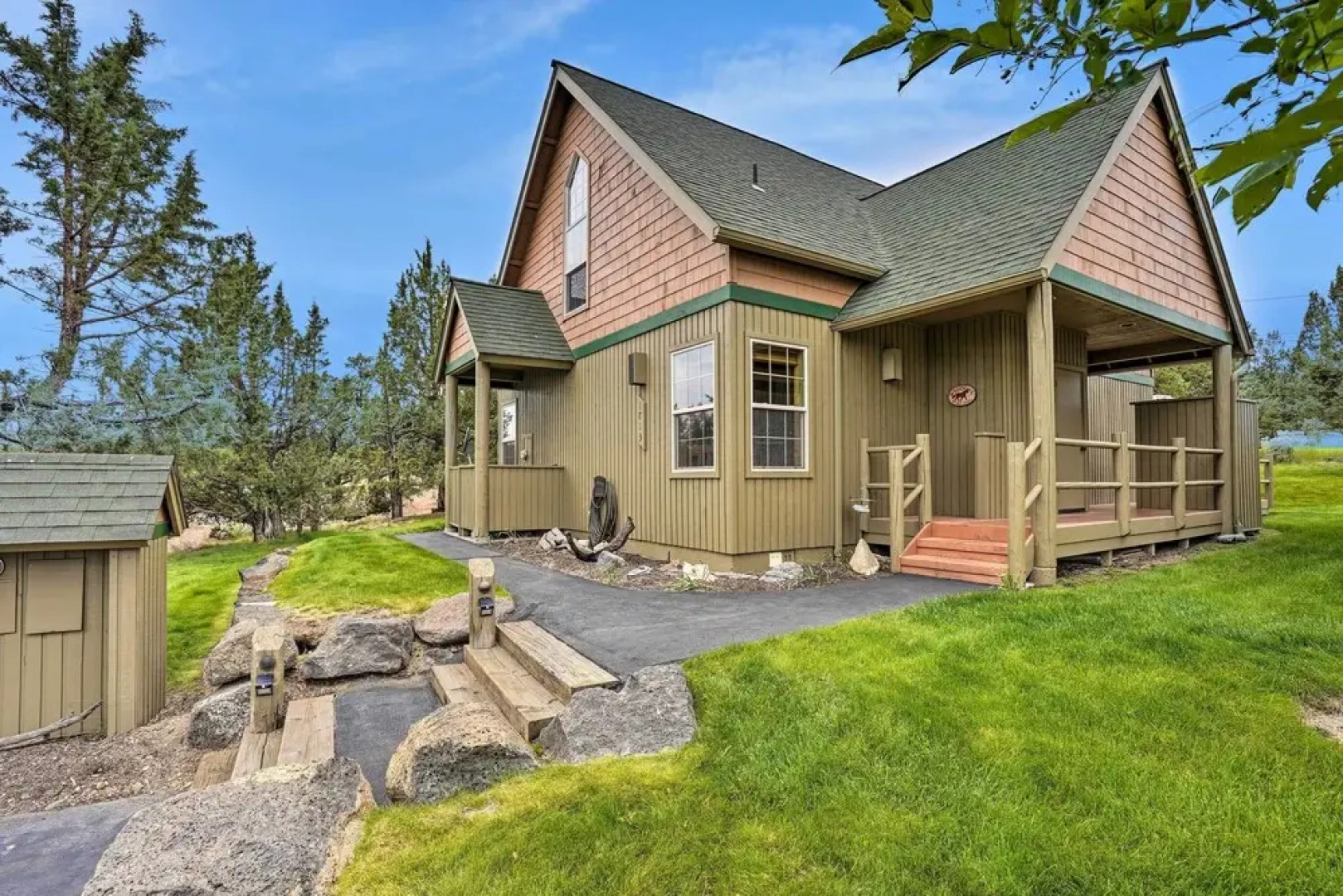 Eagle Crest Retreat w/ Great Wifi & Resort Access!