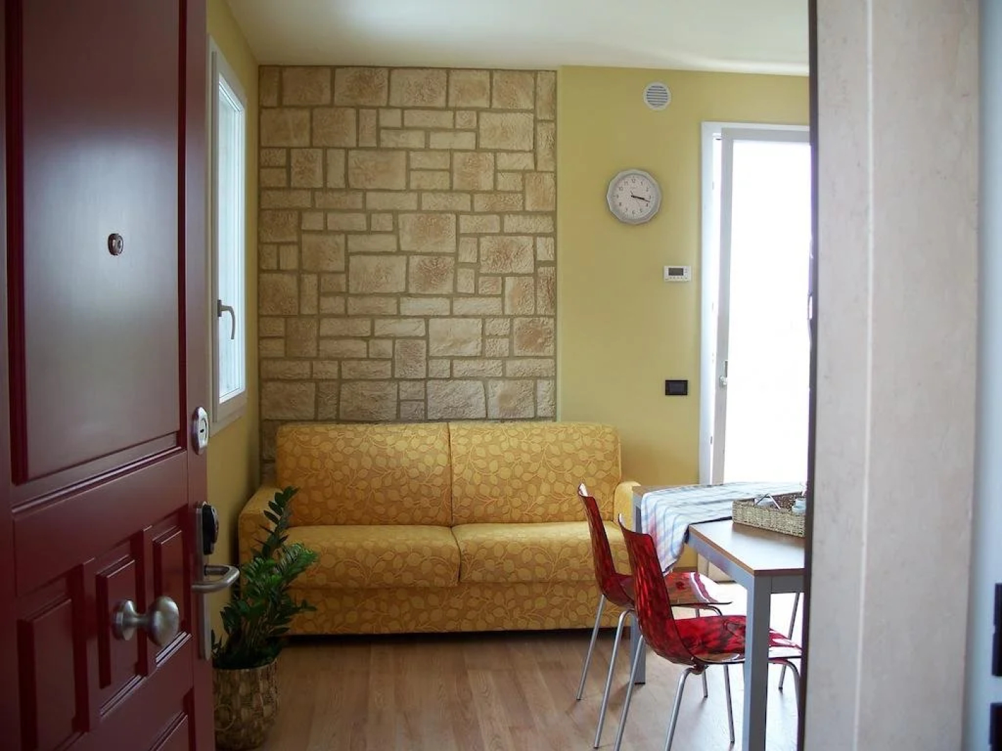 ElyS Residence