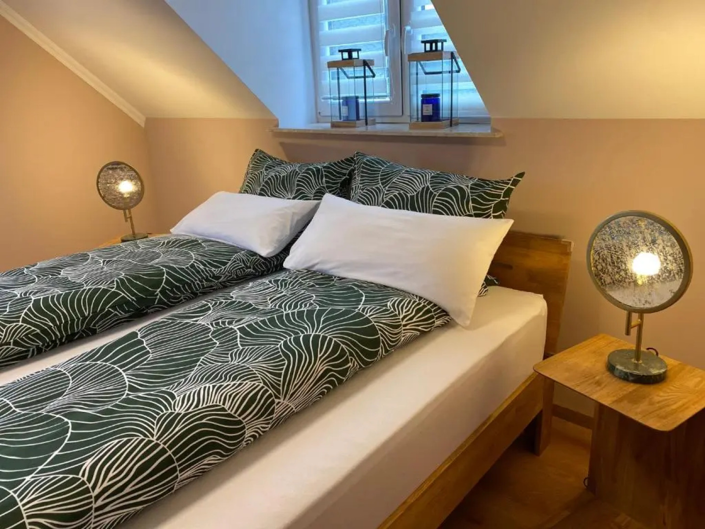 Schöne drei Raumwohnung. Hell,stilvoll, gemütlich.