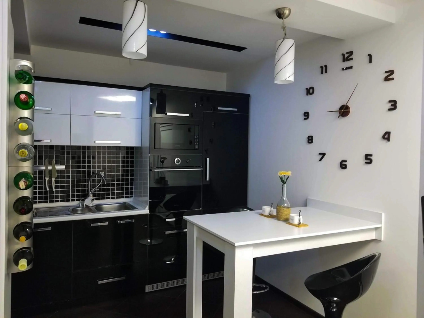 Sky Apartments Special