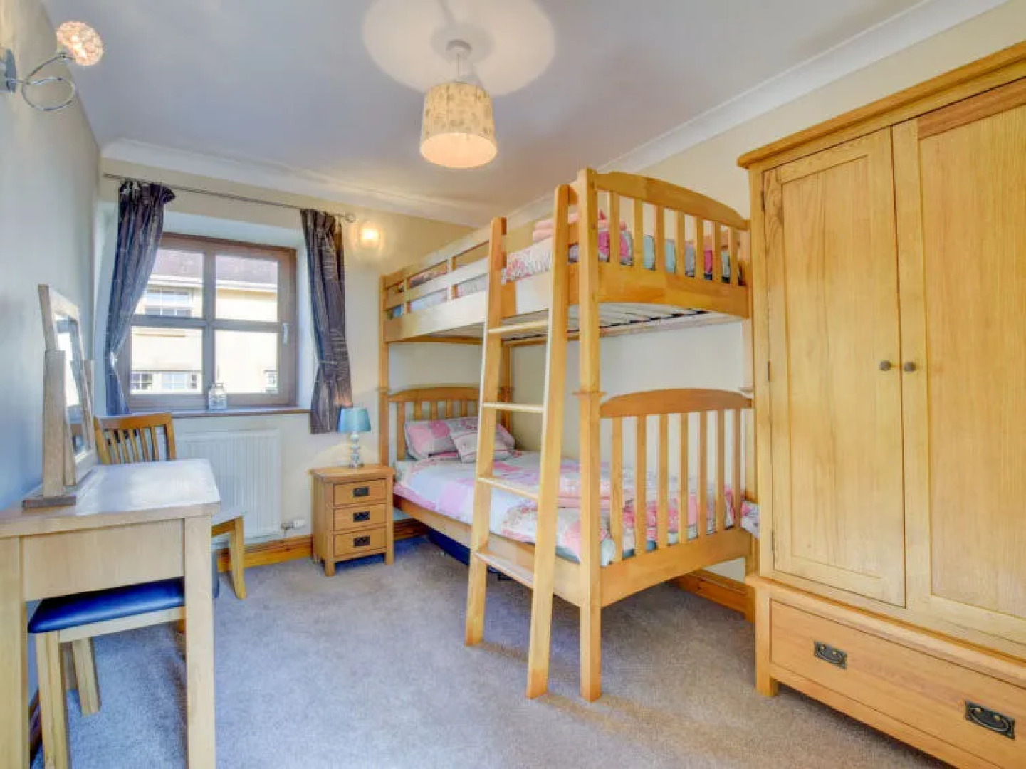 Holiday Home Bwthyn Cadair