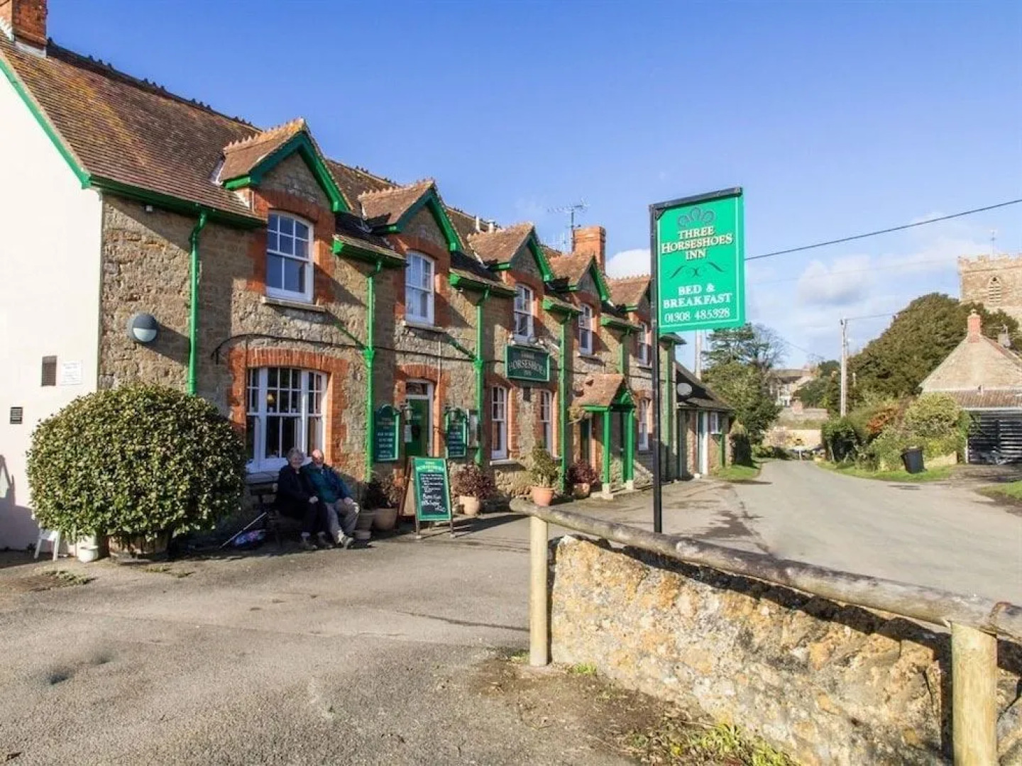 Three Horseshoes Inn