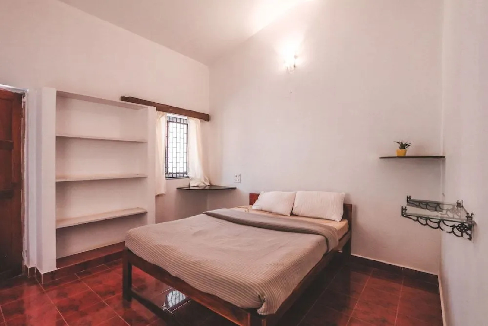 Piggy Hostel Vagator