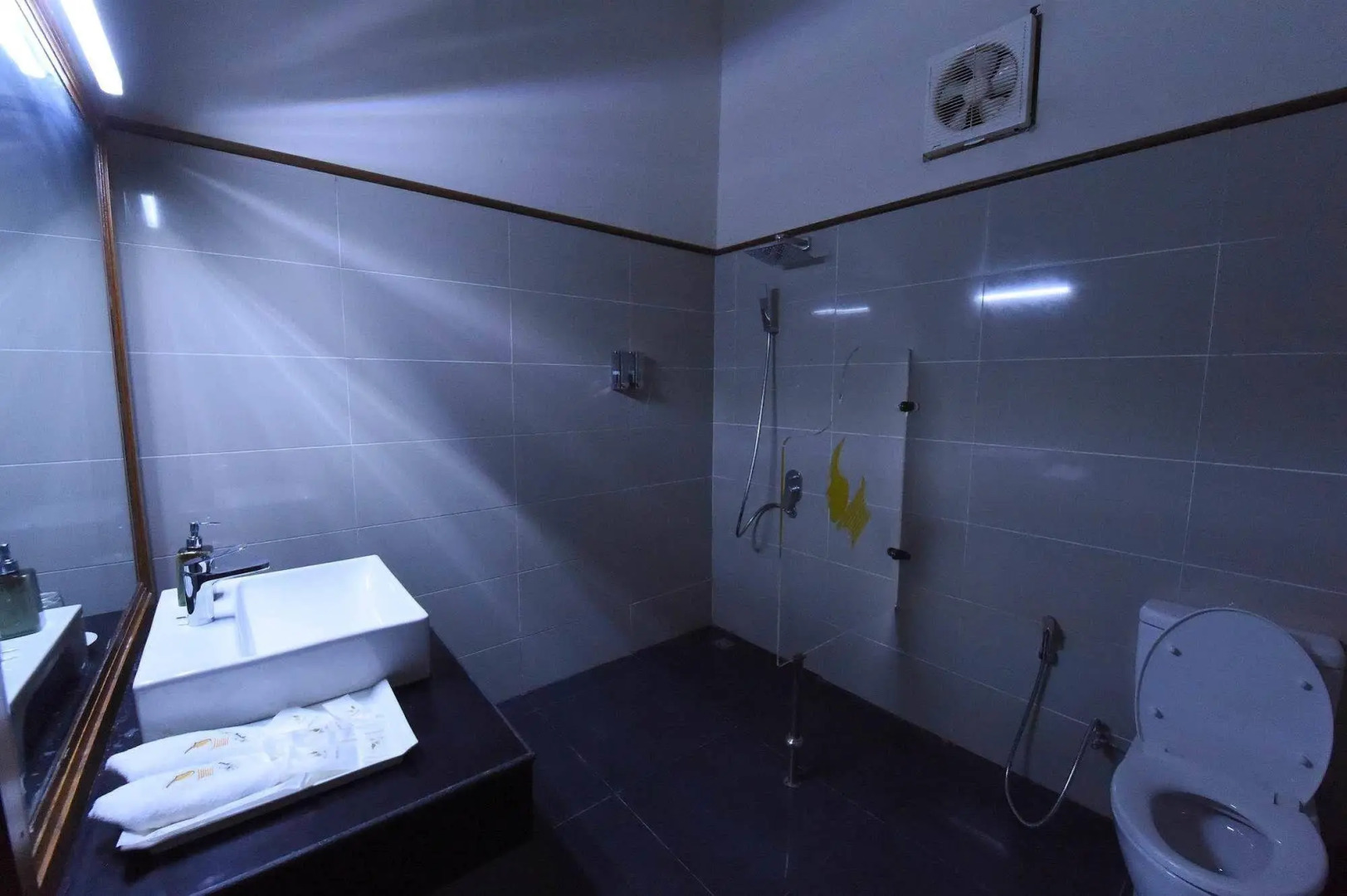 Keinnara Loikaw Aka Kayah Resort