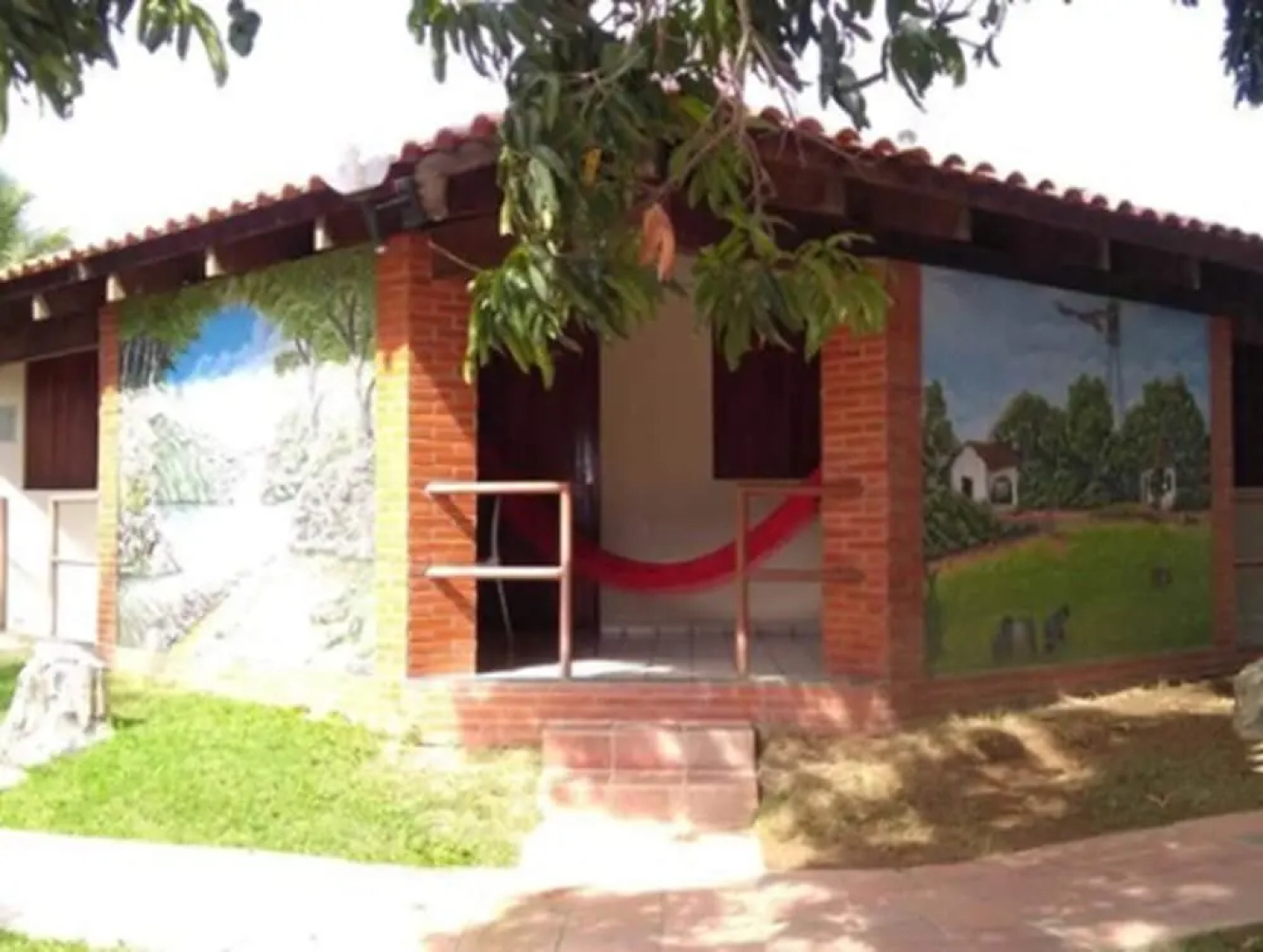 Serrano De Martins Hotel