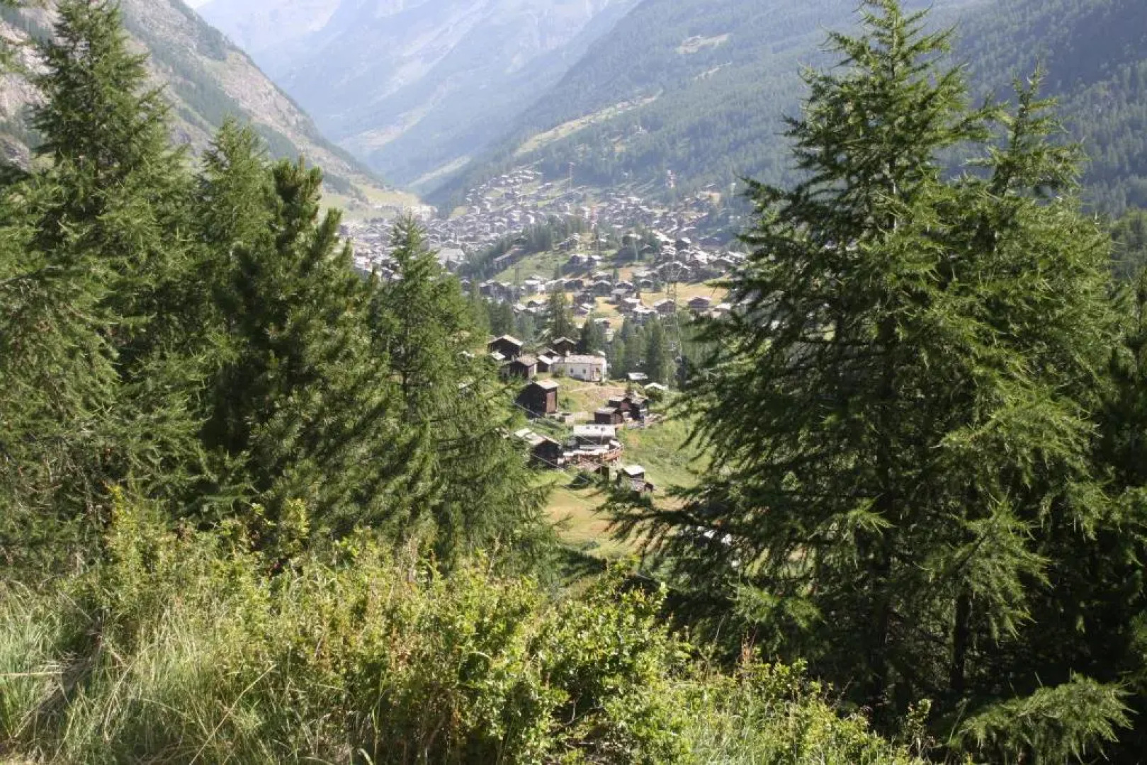 Chalet Hinter Dem Rot Stei