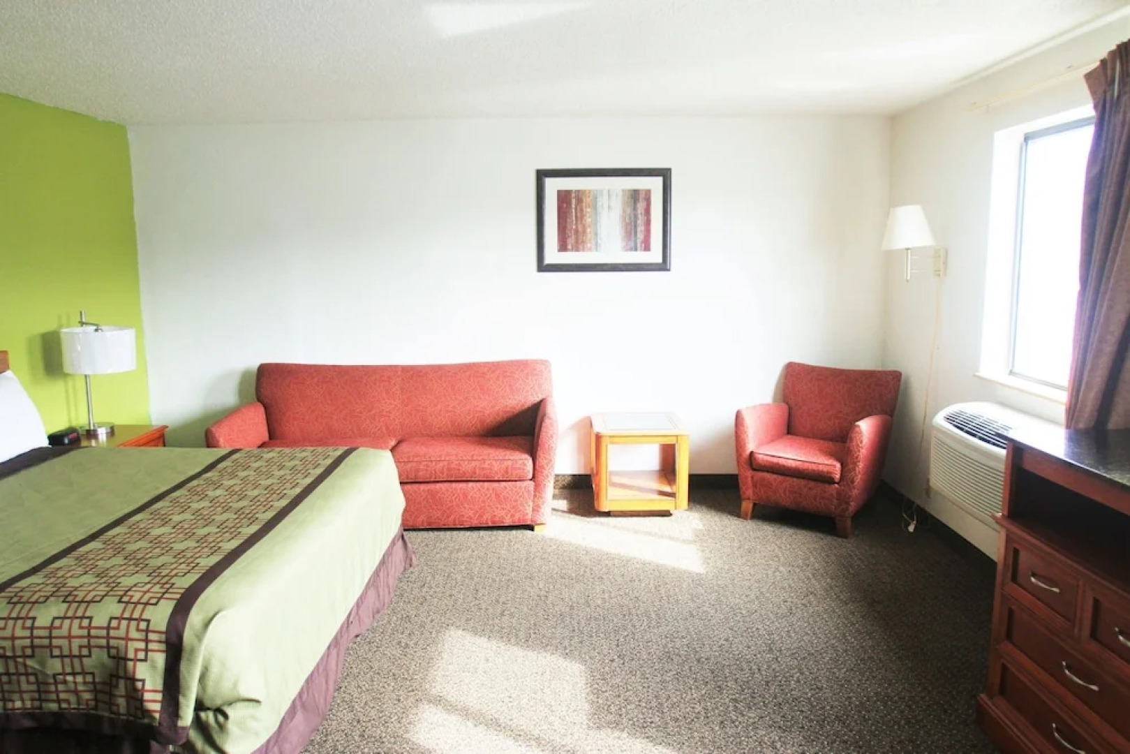 Super 8 by Wyndham South Boston VA