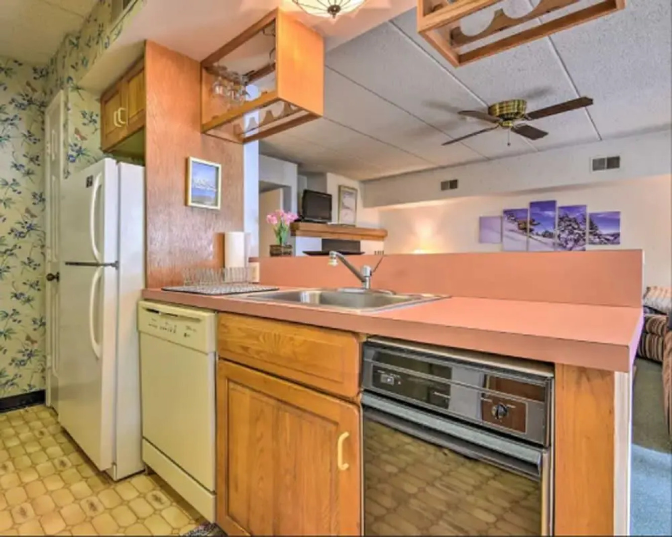 Cozy Pocono Mountain Escape