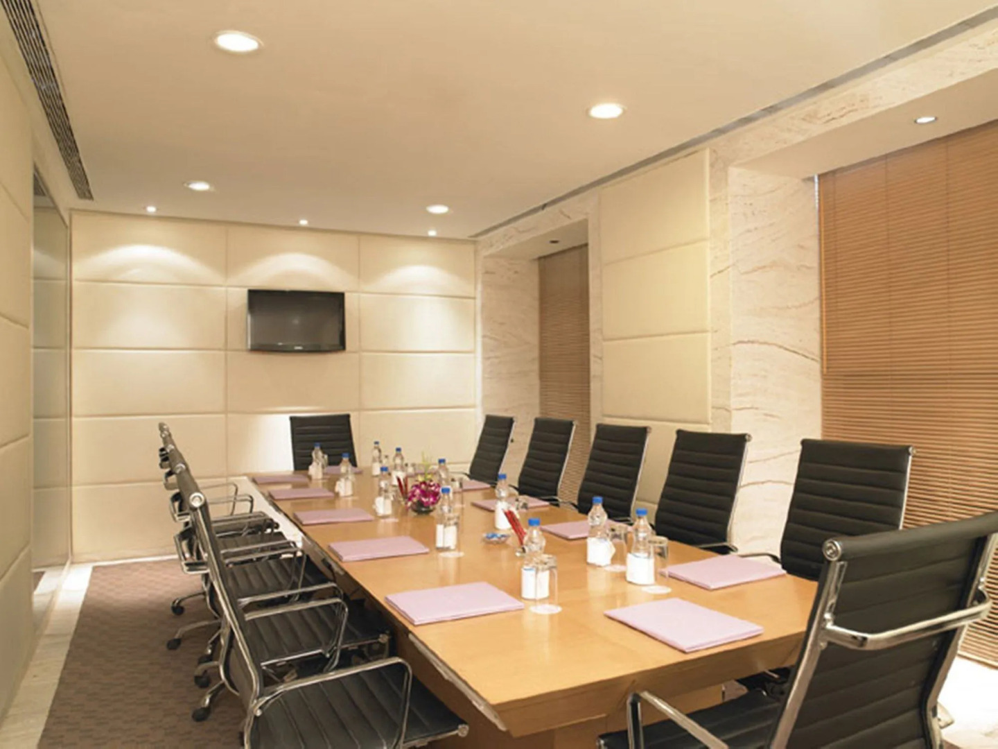 Royal Orchid Central Grazia