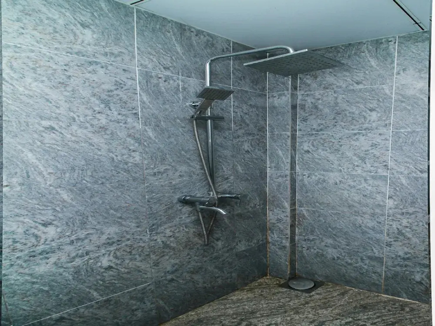 OYO 251 Milton Beach Resort