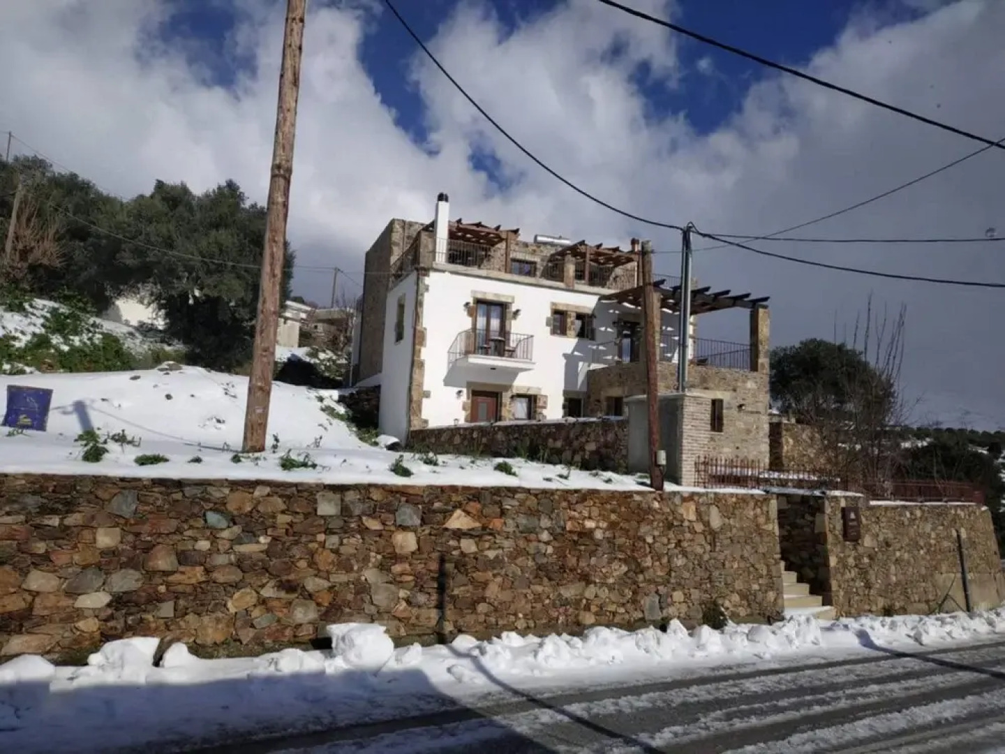 Minos Country Living Apartments