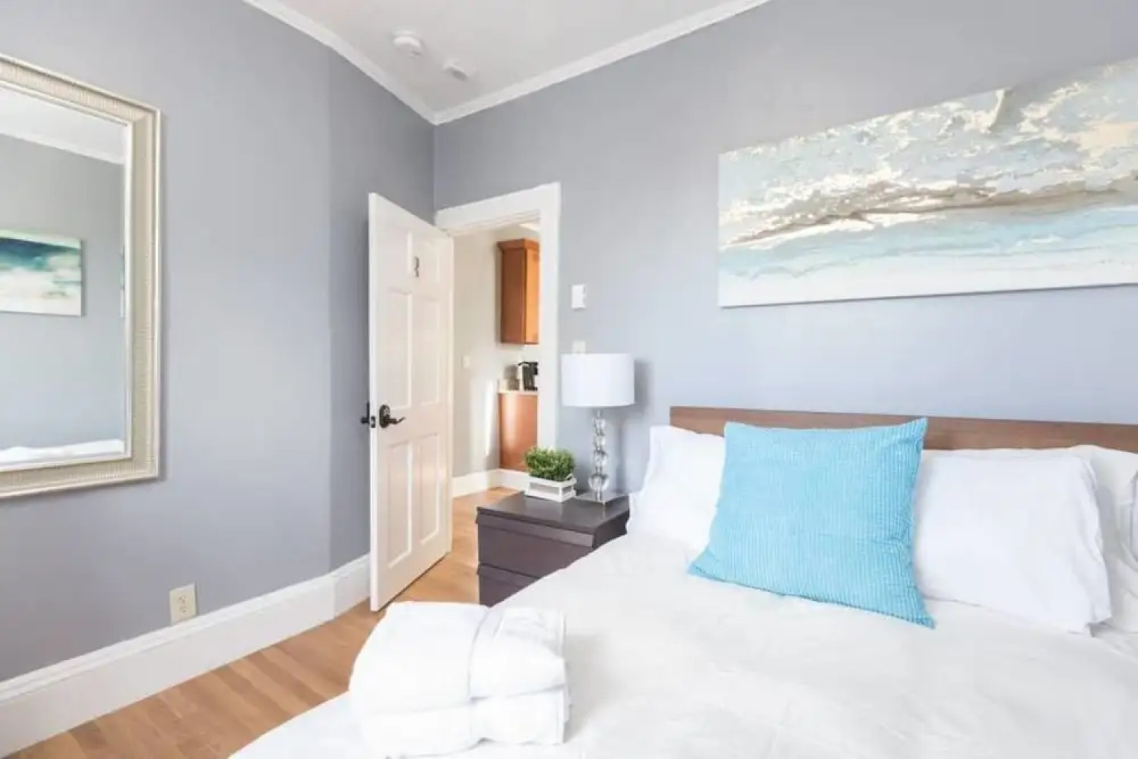 Charming 2BR in the Heart of Little Italy