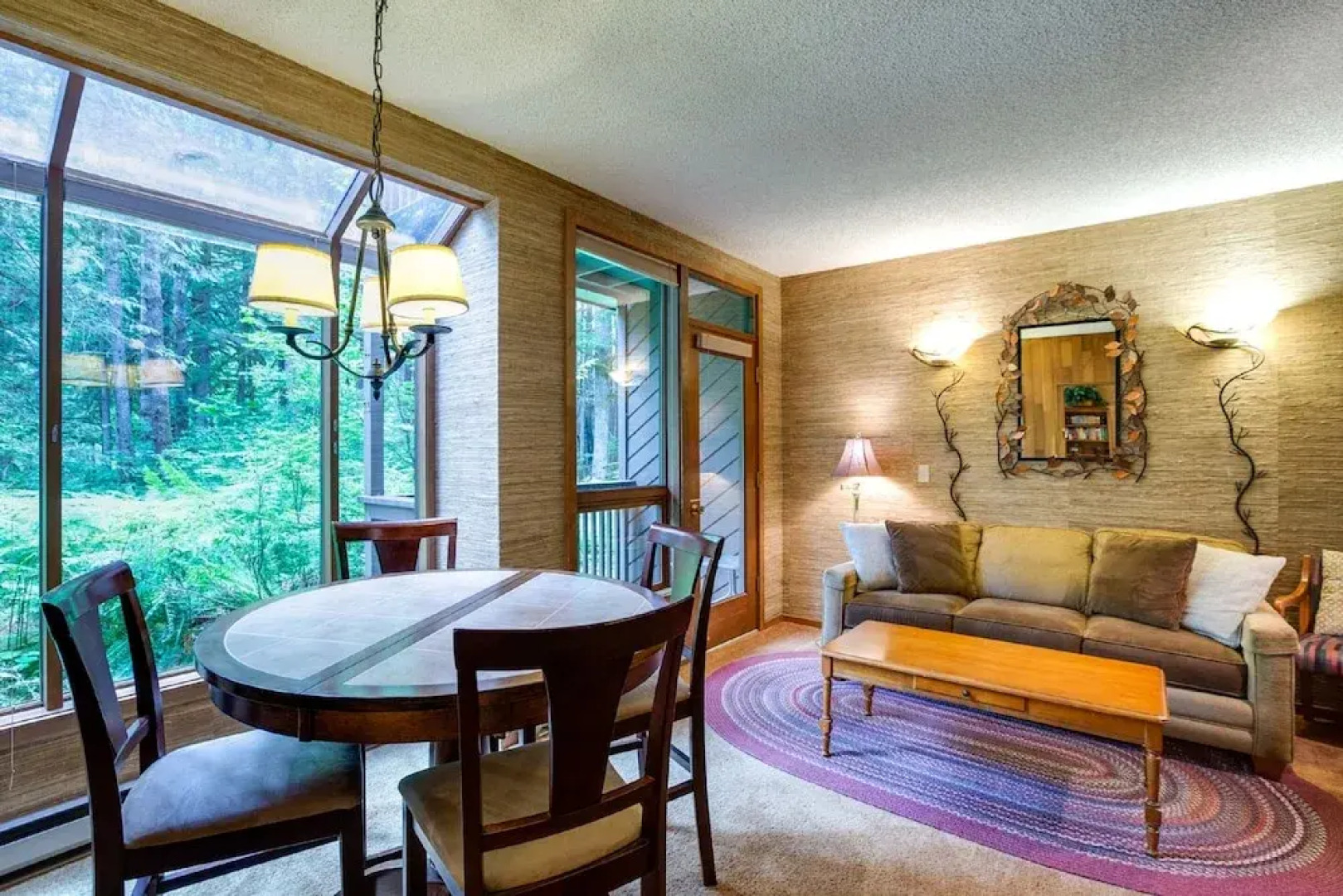 84SW - Sauna - Soaker Tub - Fireplace - Sleeps 6