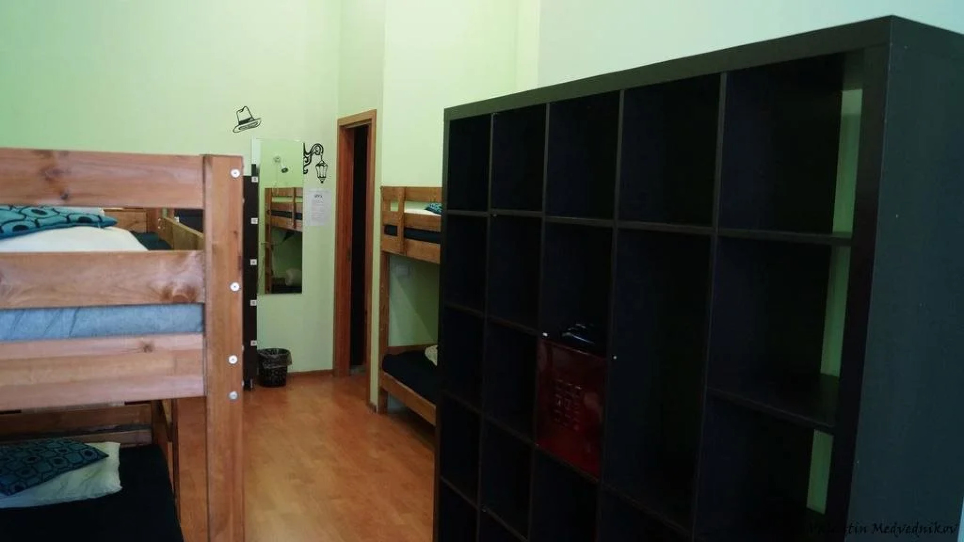 Около Невского