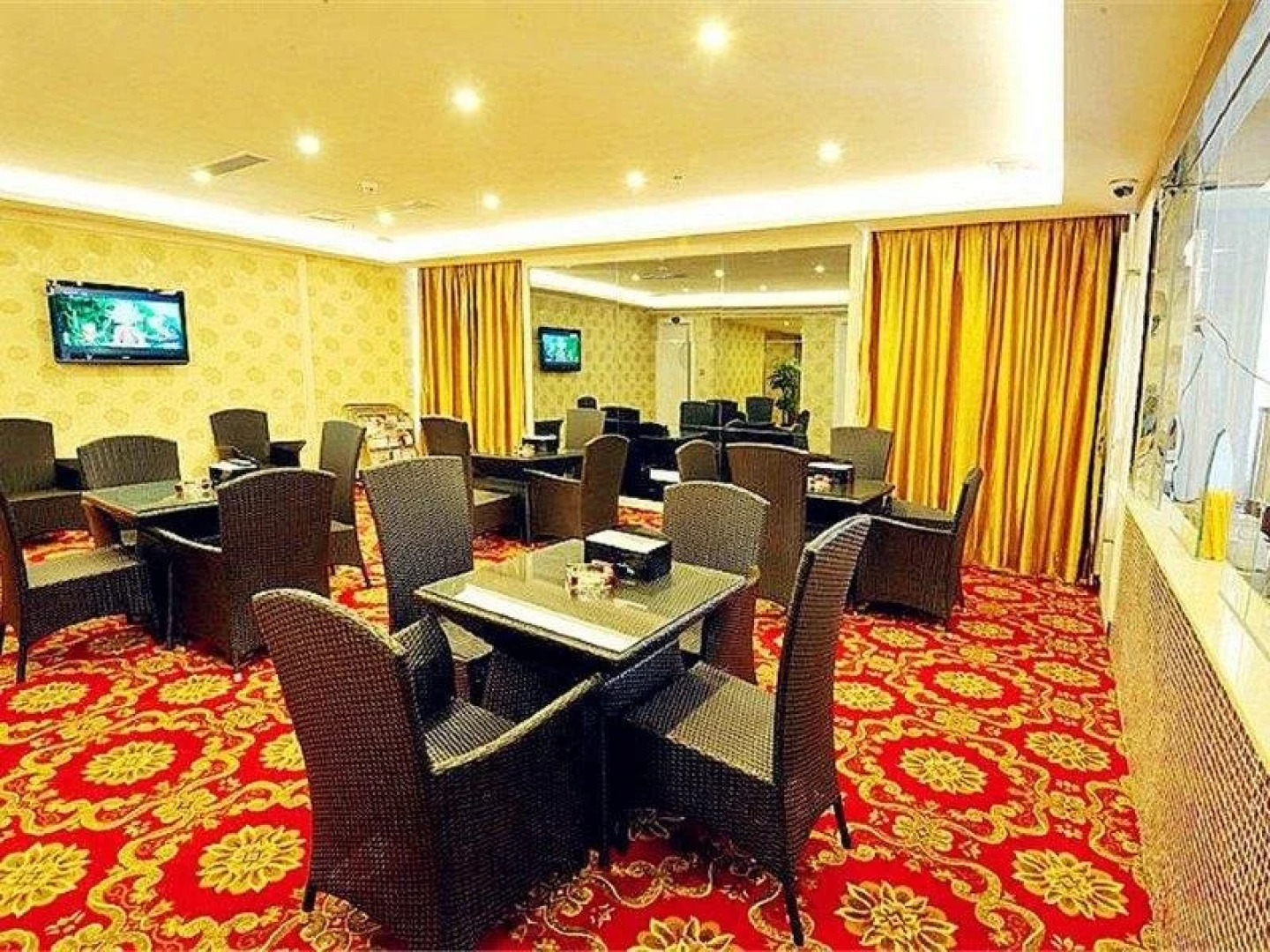 Jiahu International Hotel