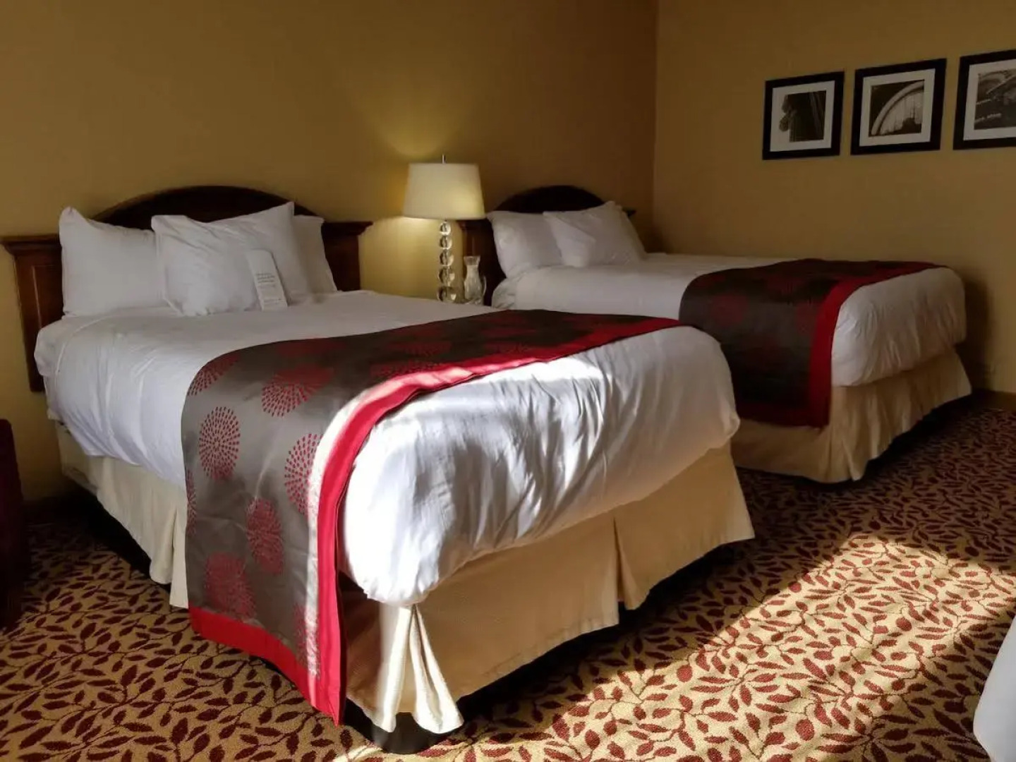 Ramada Plaza & Conf Center by Wyndham Fort Wayne