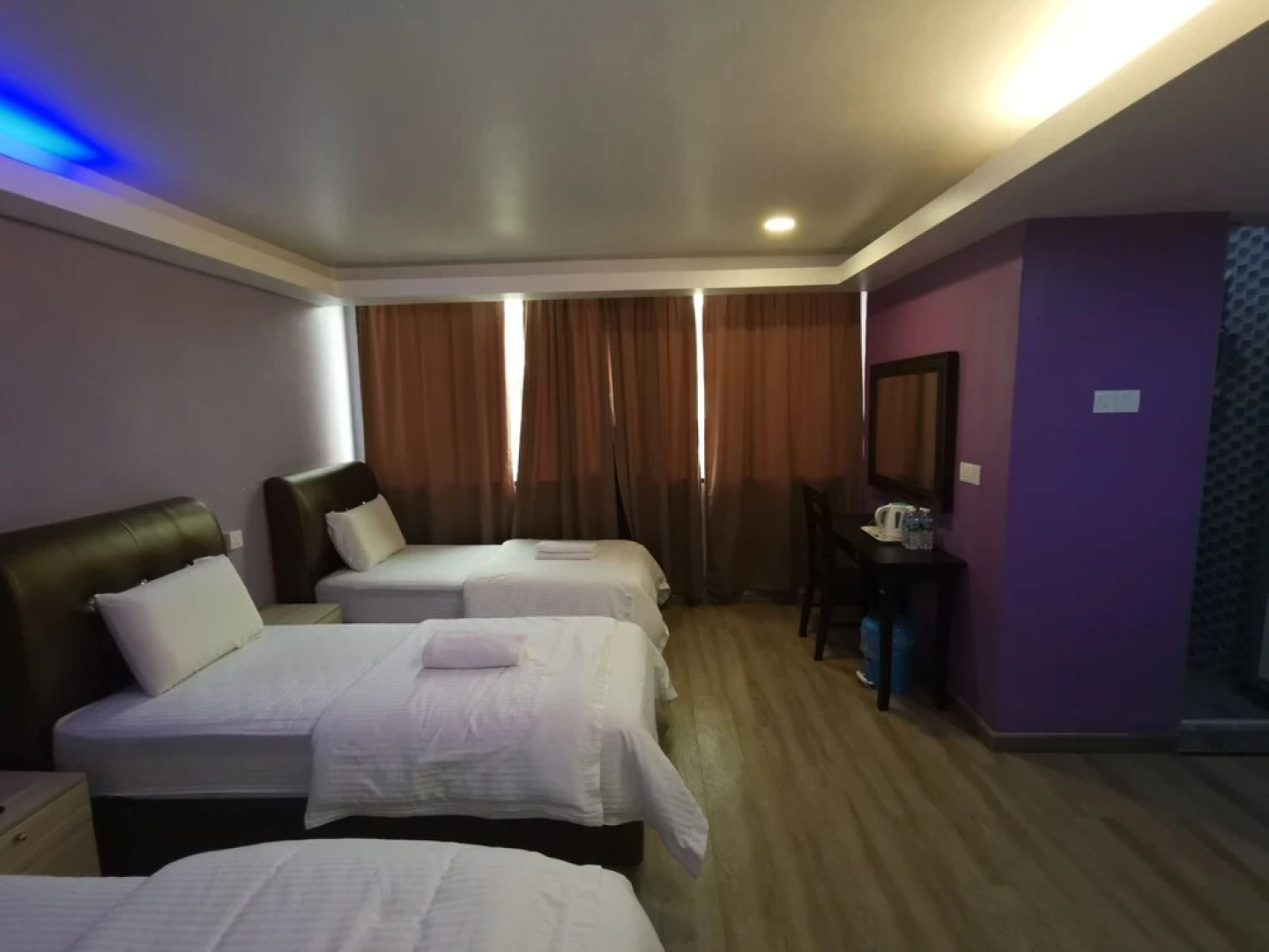 OYO 89951 Maa Hari Hotel