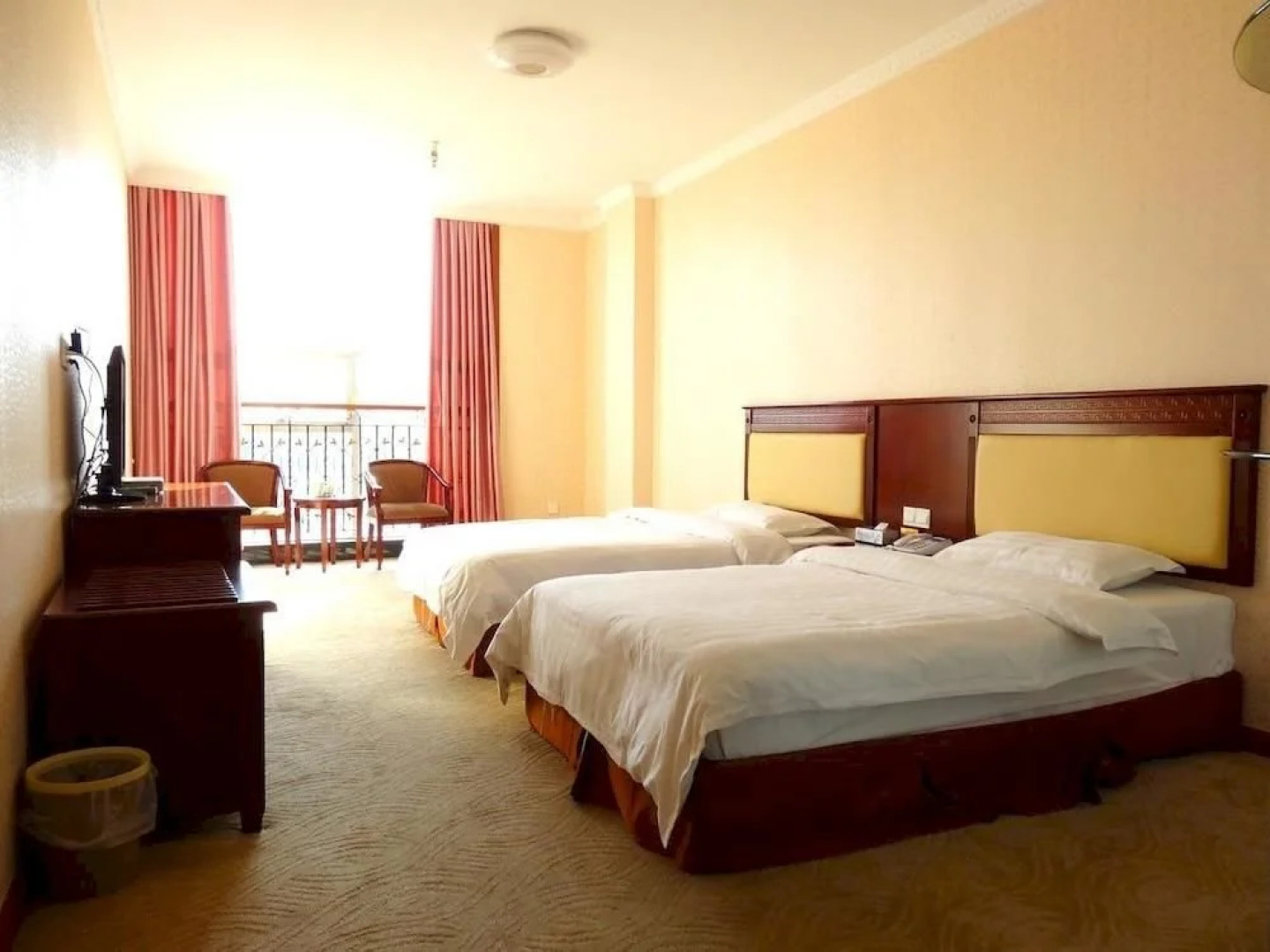 Rizhao Zheshang Hotel