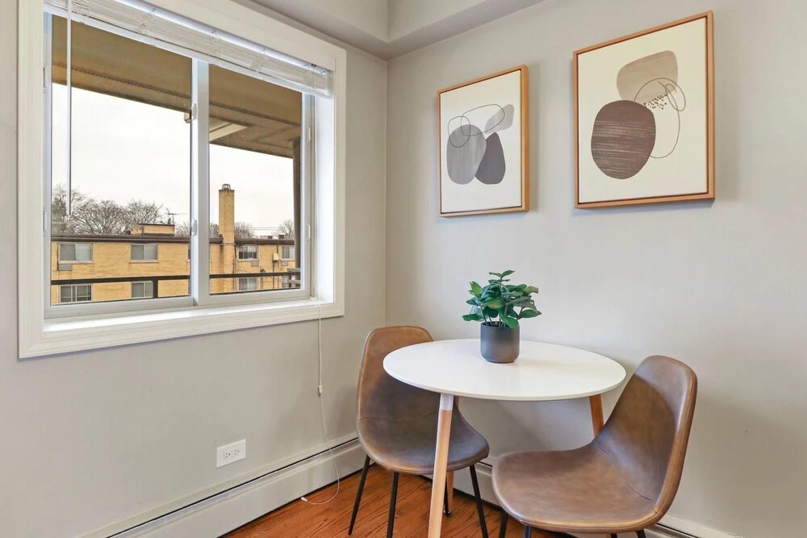 1BR APT in Quiet Arlington Neighborhood