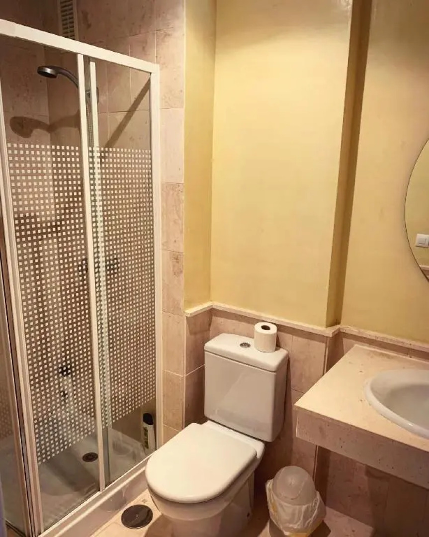 Fantastic 3-Bedroom Holiday Home including Tennis and Pool Near Golf Course