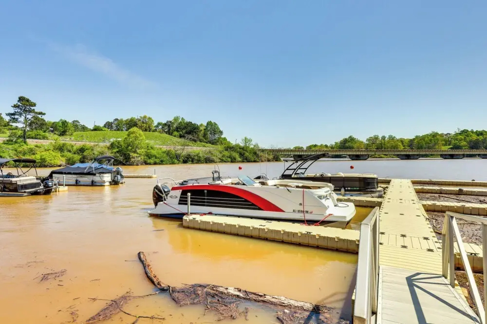 4 Mi to Wind Creek State Park: Alabama Getaway