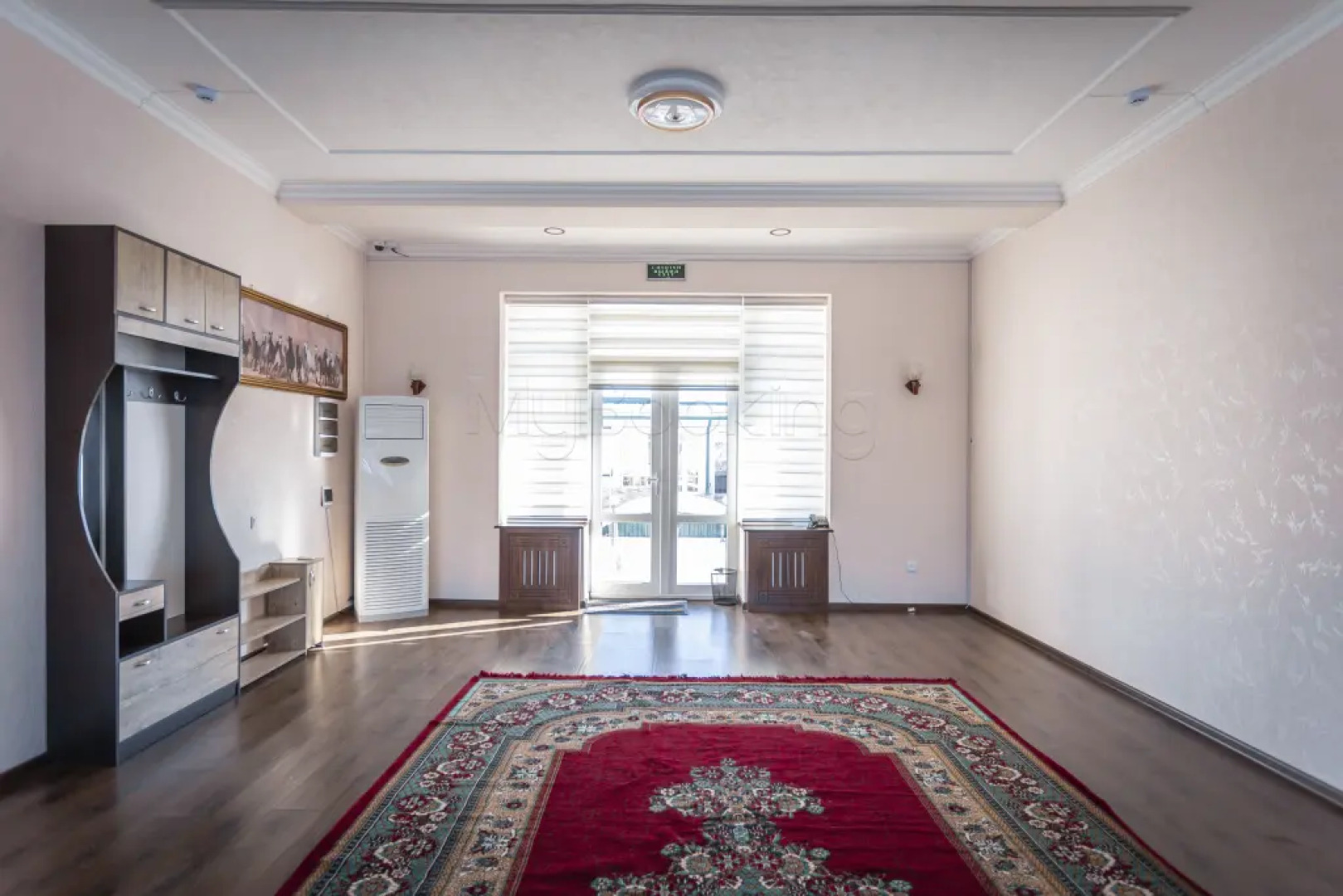 Lake House Resort hotel