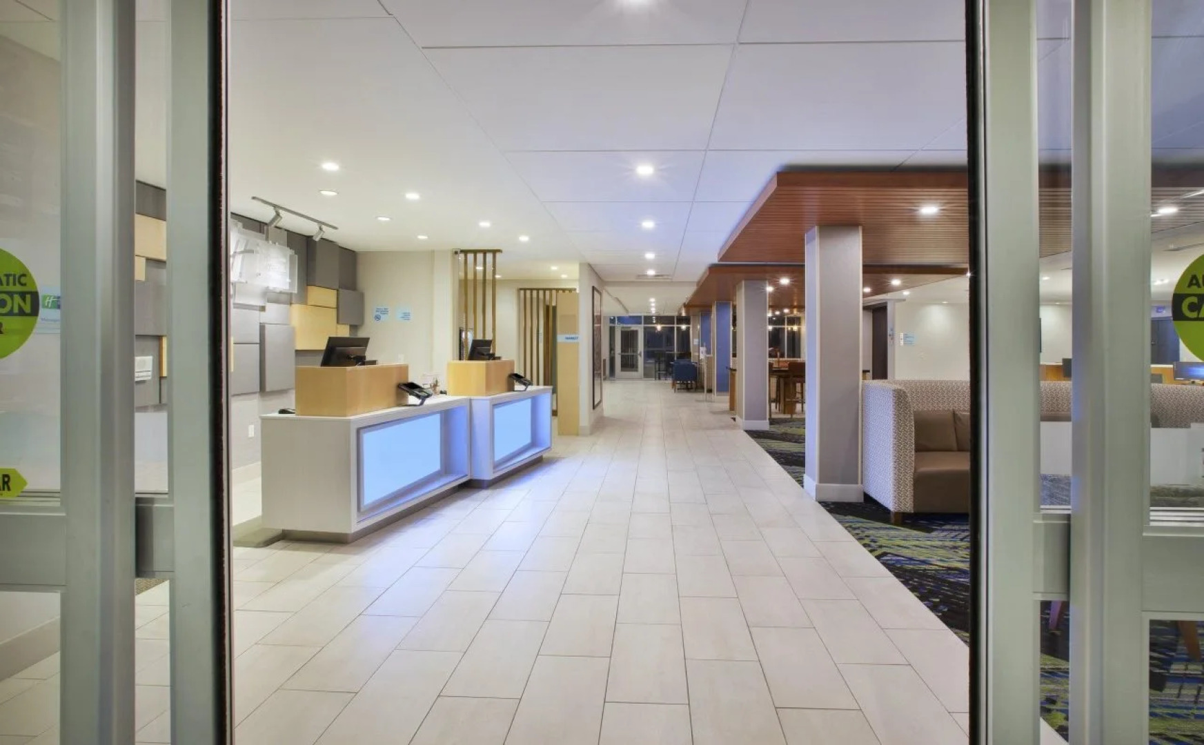 Candlewood Suites Grand Rapids Airport by IHG
