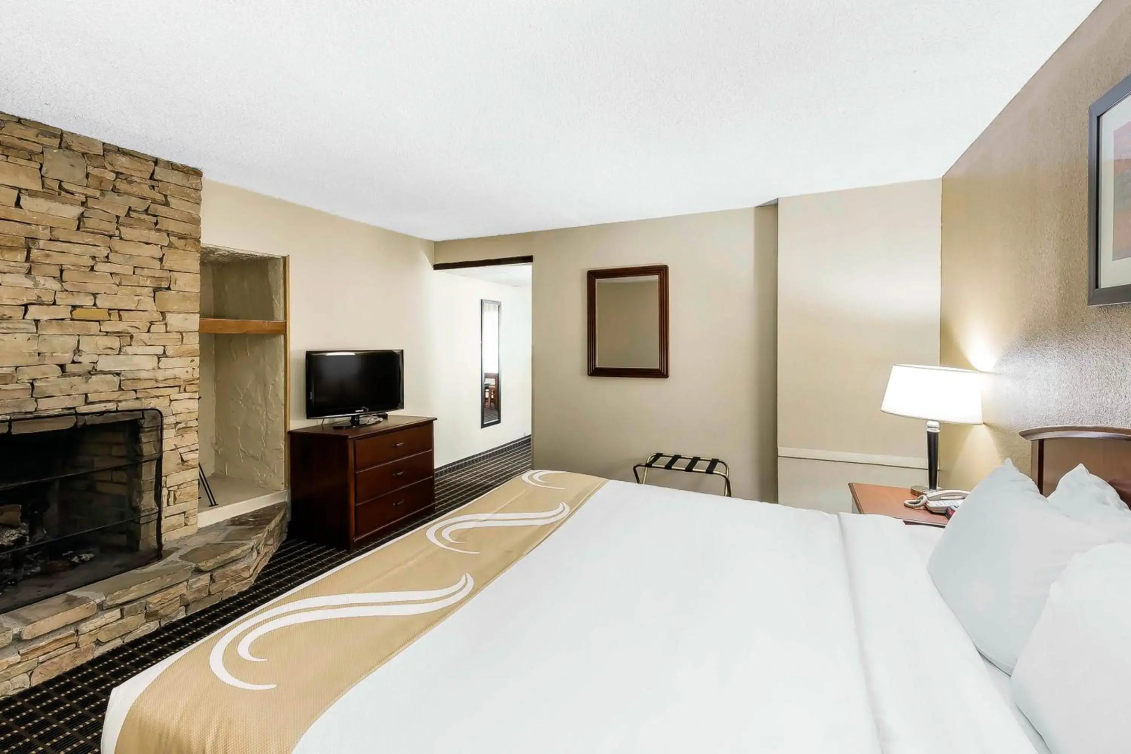 Quality Inn & Suites Sevierville - Pigeon Forge