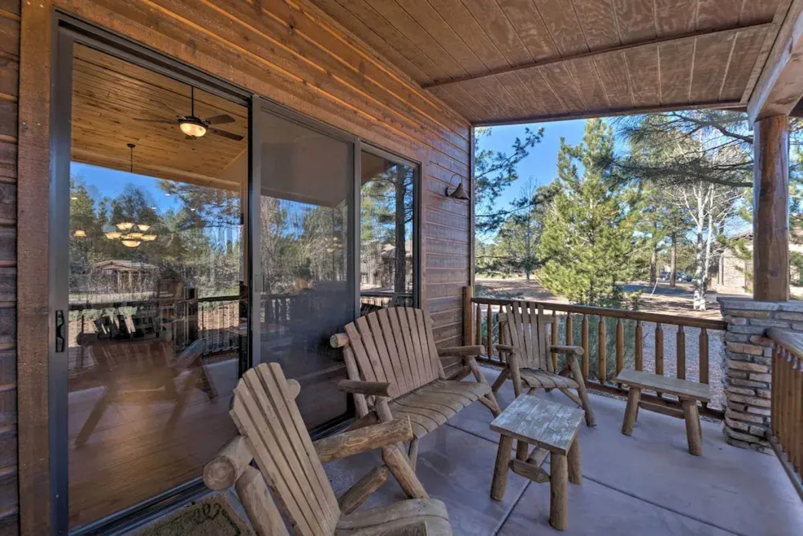 Spacious & Lovely Getaway w/ Deck in Show Low!