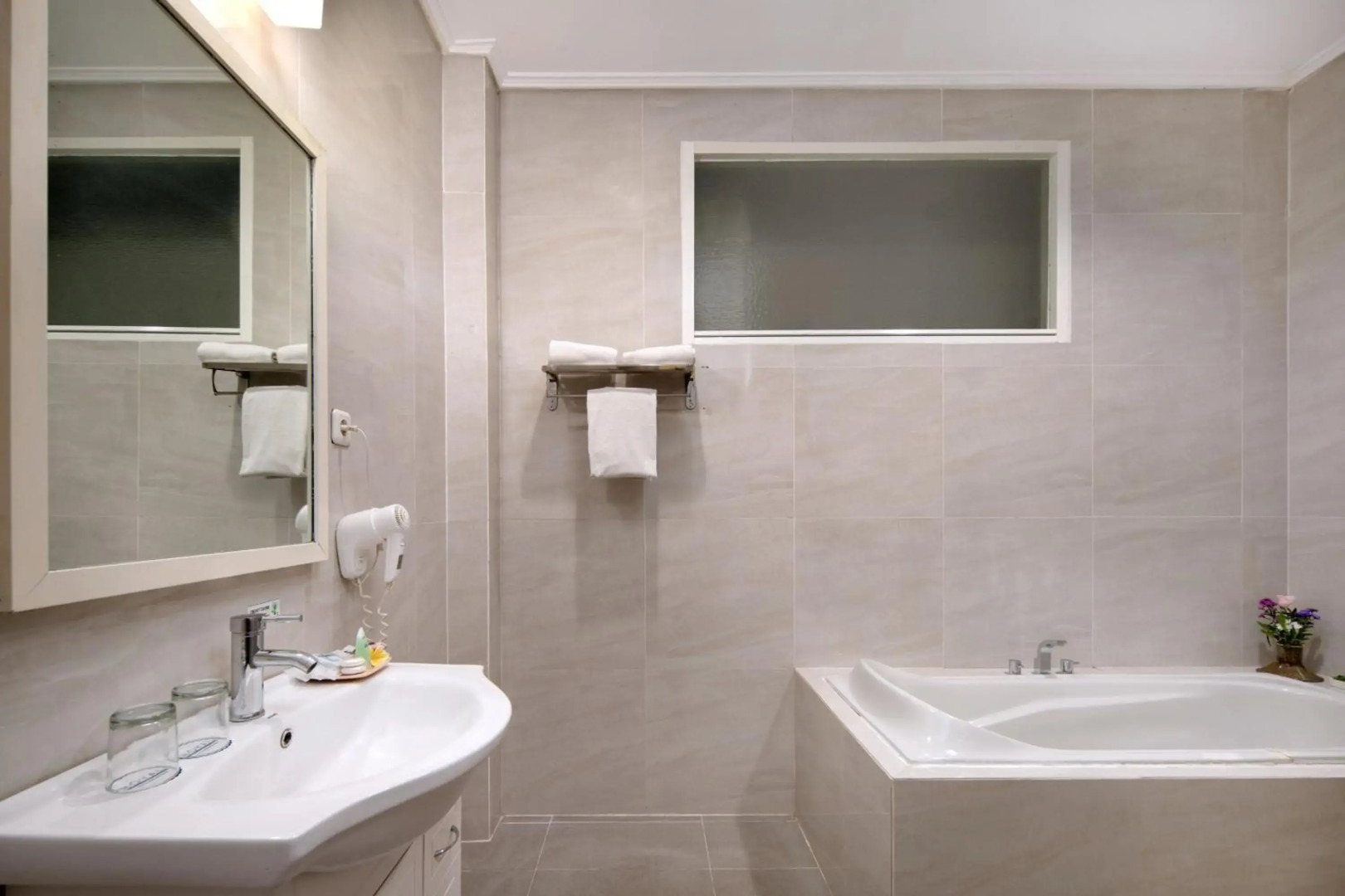 Royal Hotel and Villa Trawas